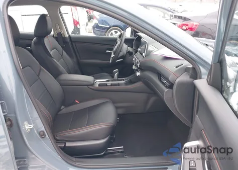 2025 Nissan Sentra Sr z USA, uszkodzony, nr VIN 3N1AB8DV5SY326472